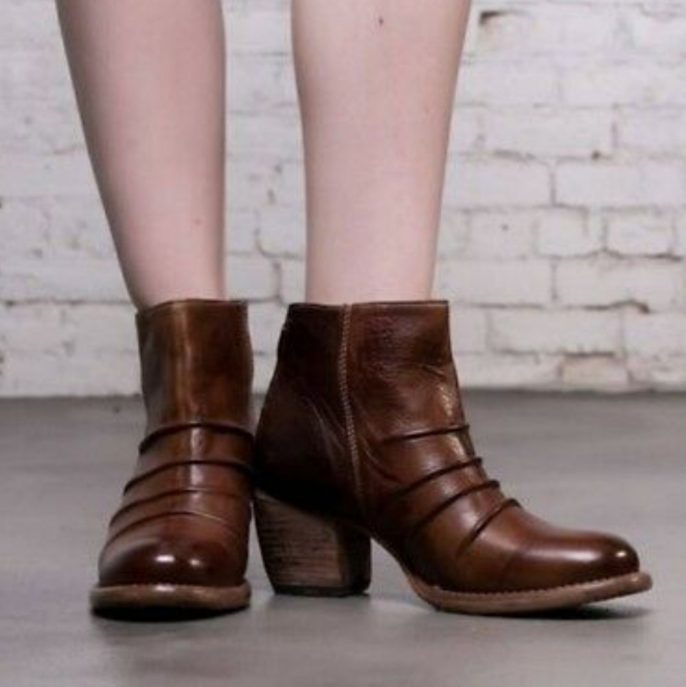 Bed Stu Chestnut Leather Ankle Booties